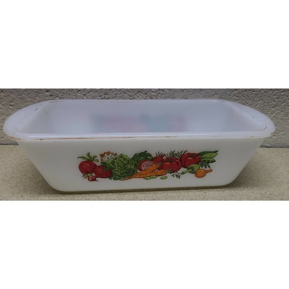 Glasbake J522 Loaf Baking Dishe Vegetable Pattern Milk Glass 1 and a half quarts - Picture 2 of 5